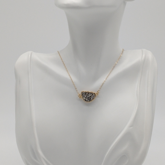 14k Gold Fill Druzy Pendant Necklace - Picture 5 of 6